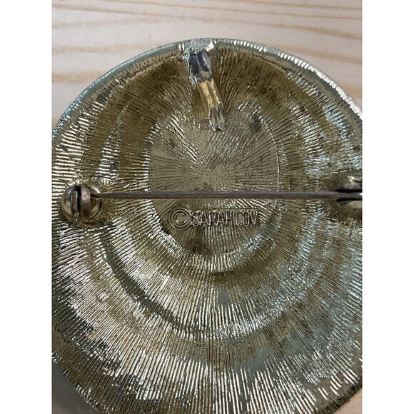 Vintage Sarah Coventry Gold-Tone Brooch With Green Stone Cabochon Accent - Picture 3 of 6